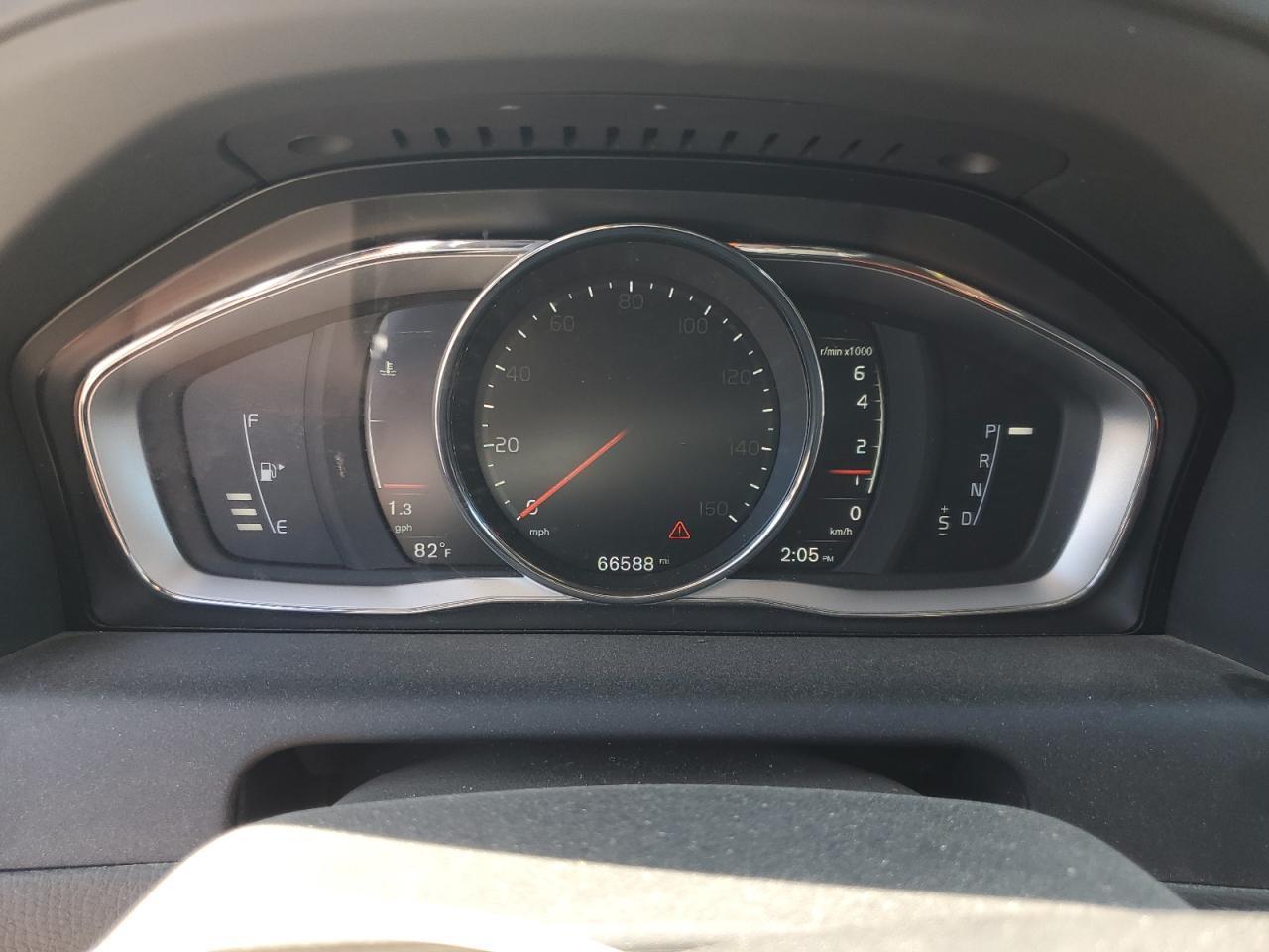 2017 VOLVO XC60