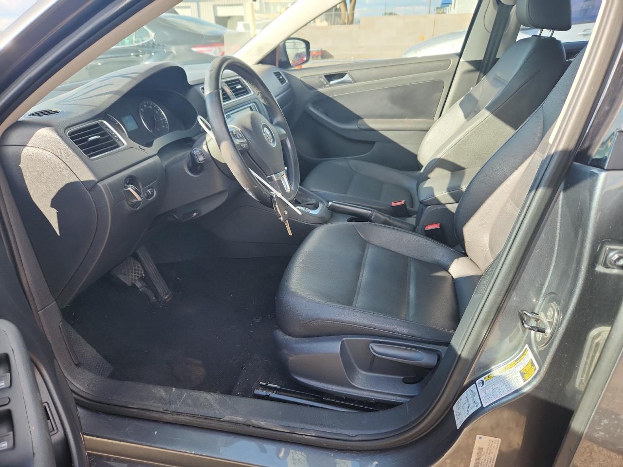 2012 VOLKSWAGEN JETTA