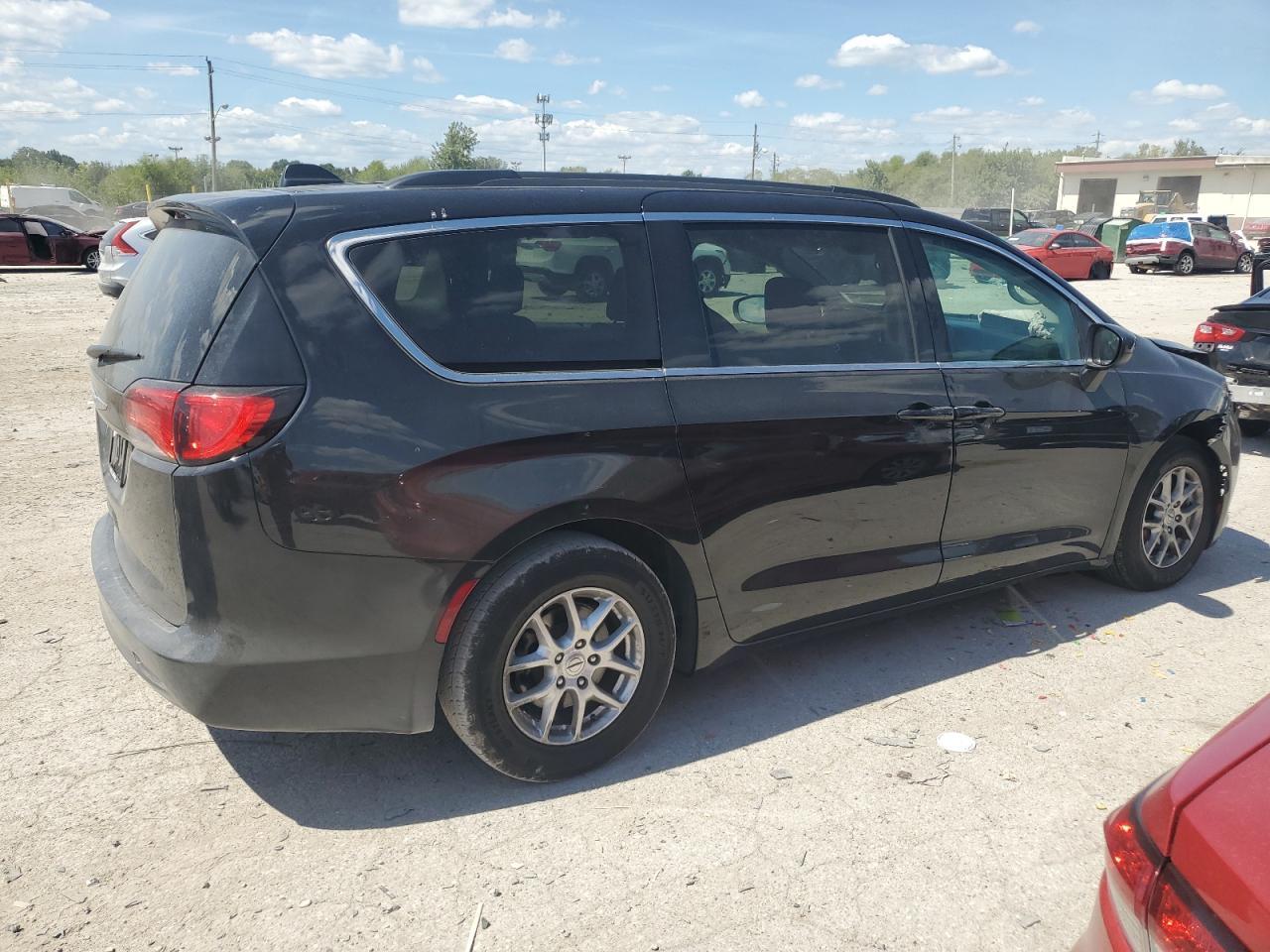 2021 CHRYSLER Voyager
