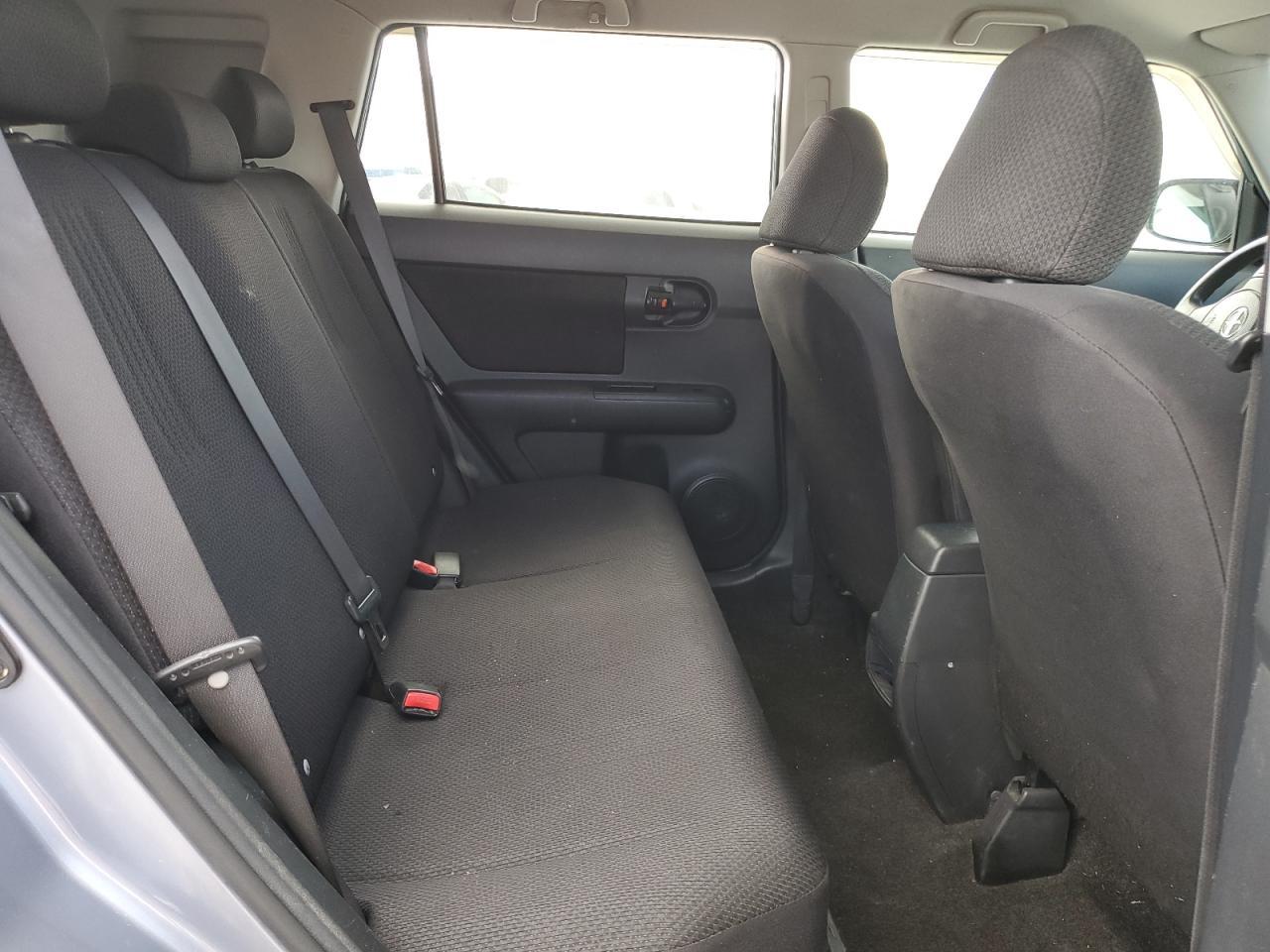 2010 TOYOTA SCION