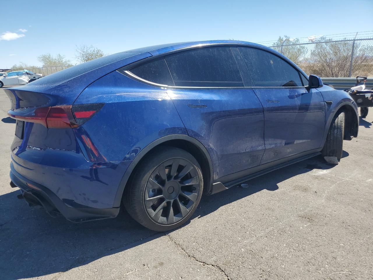 2024 TESLA MODEL Y