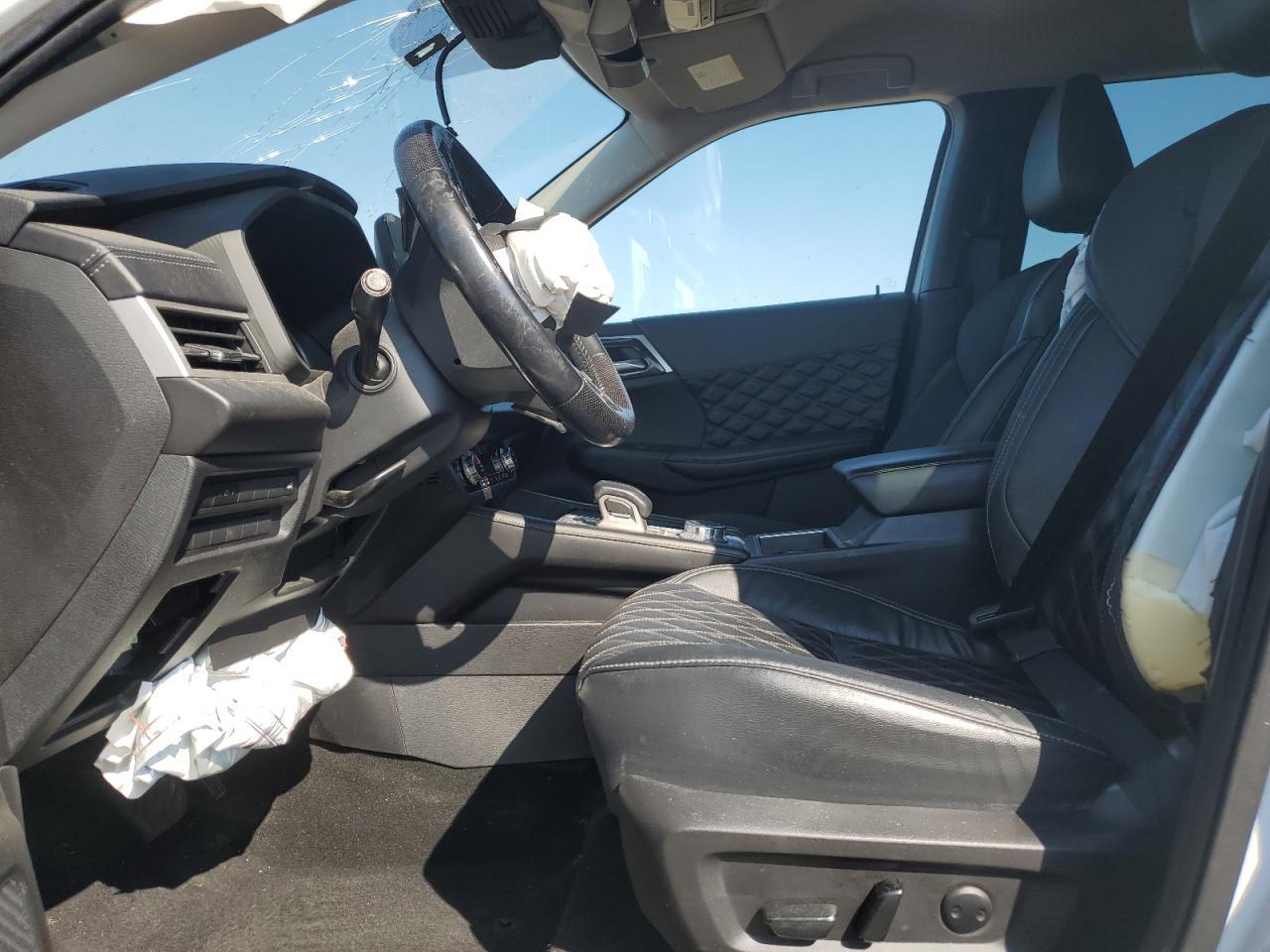 2022 MITSUBISHI outlander