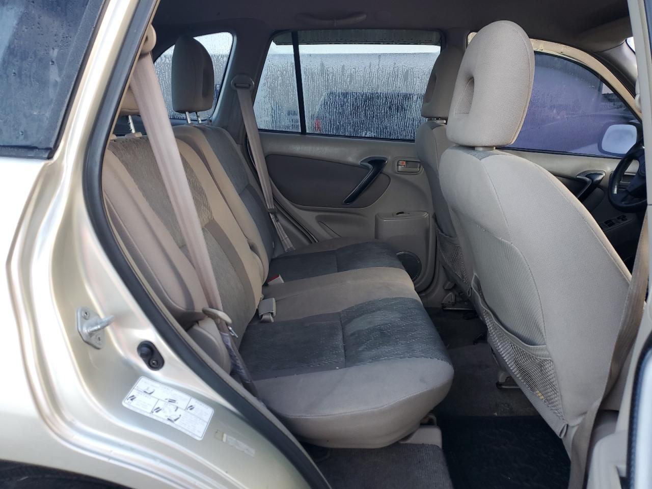 2002 TOYOTA RAV4