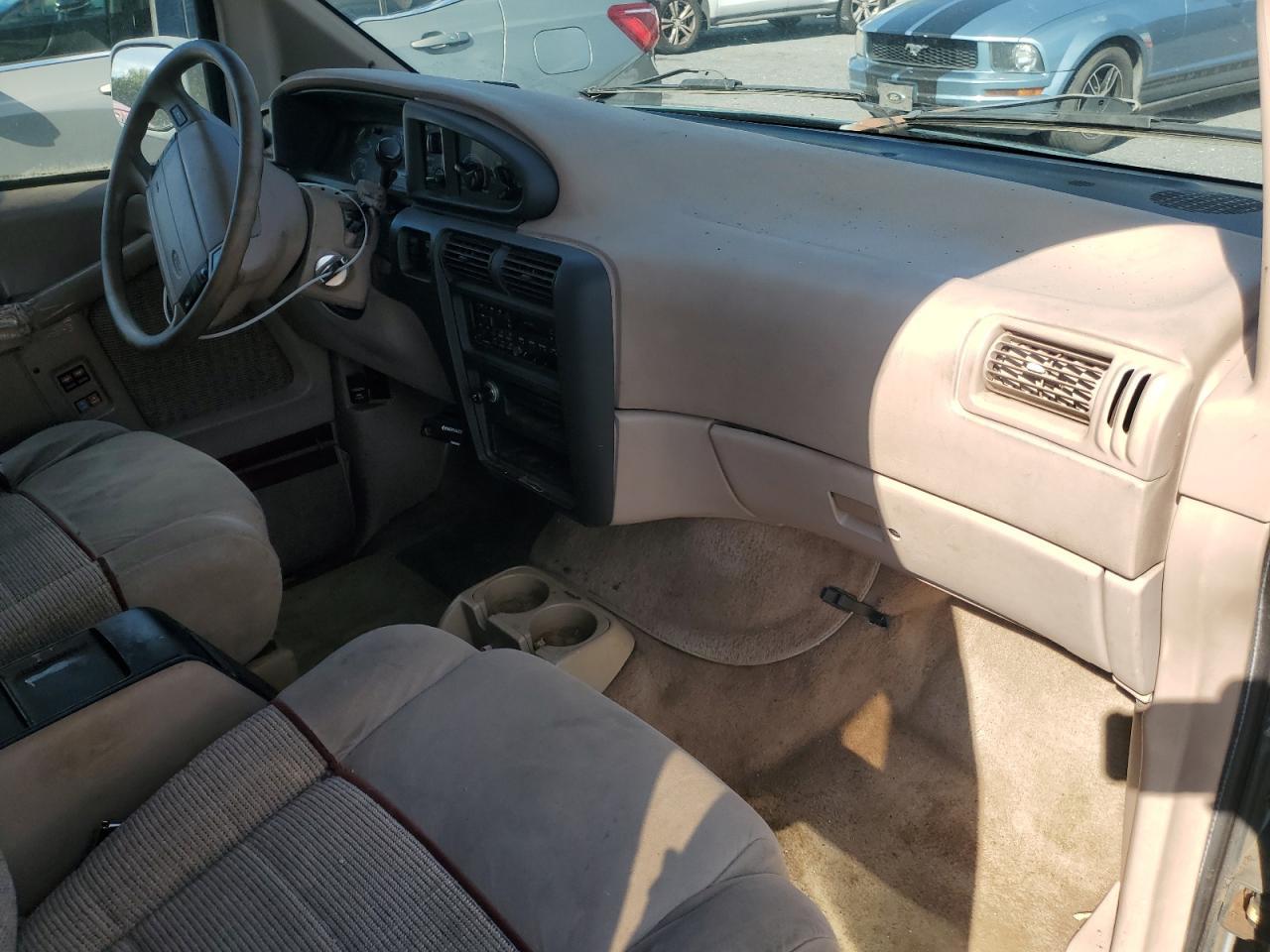 1995 FORD Aerostar