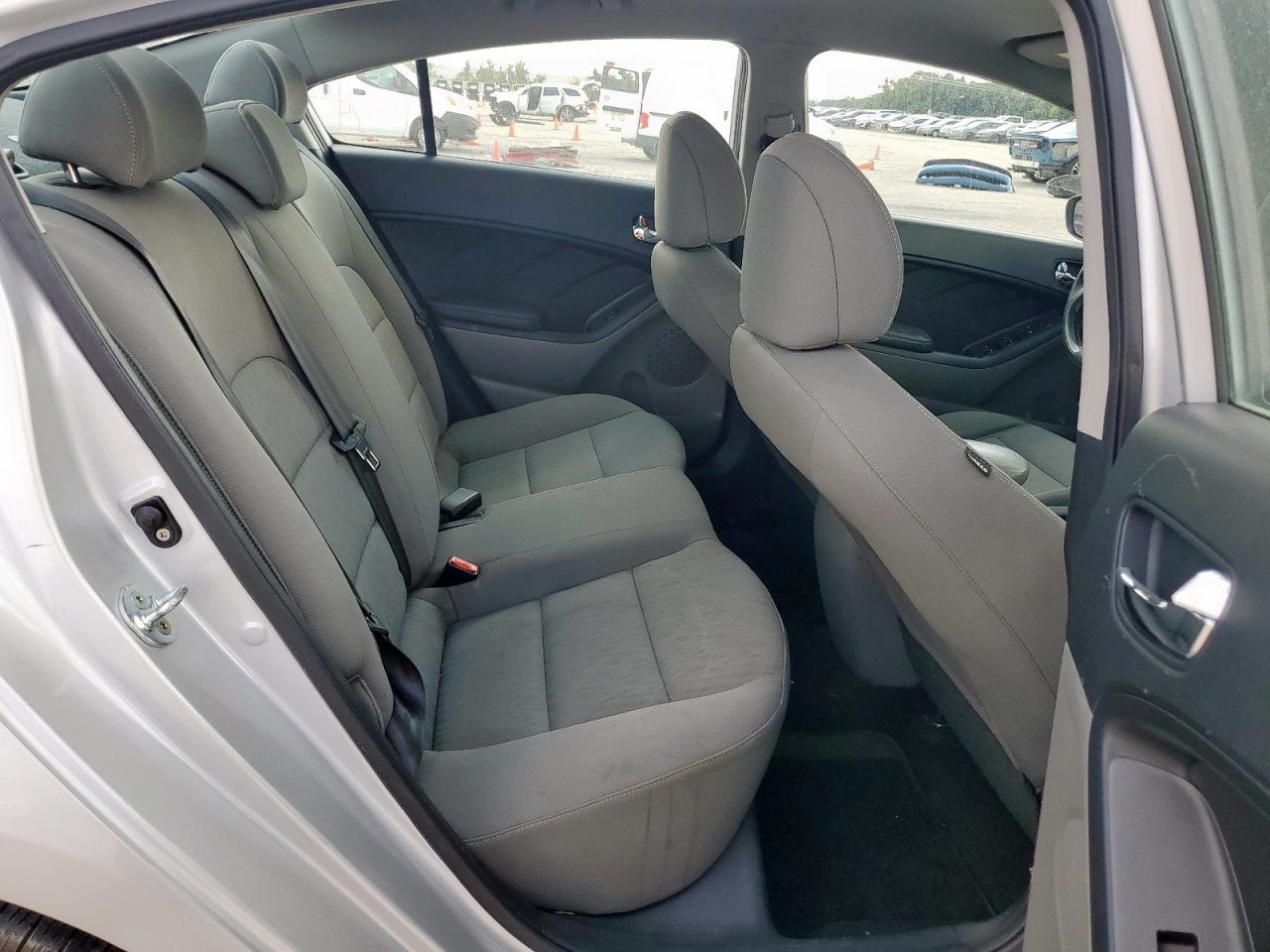 2016 KIA FORTE
