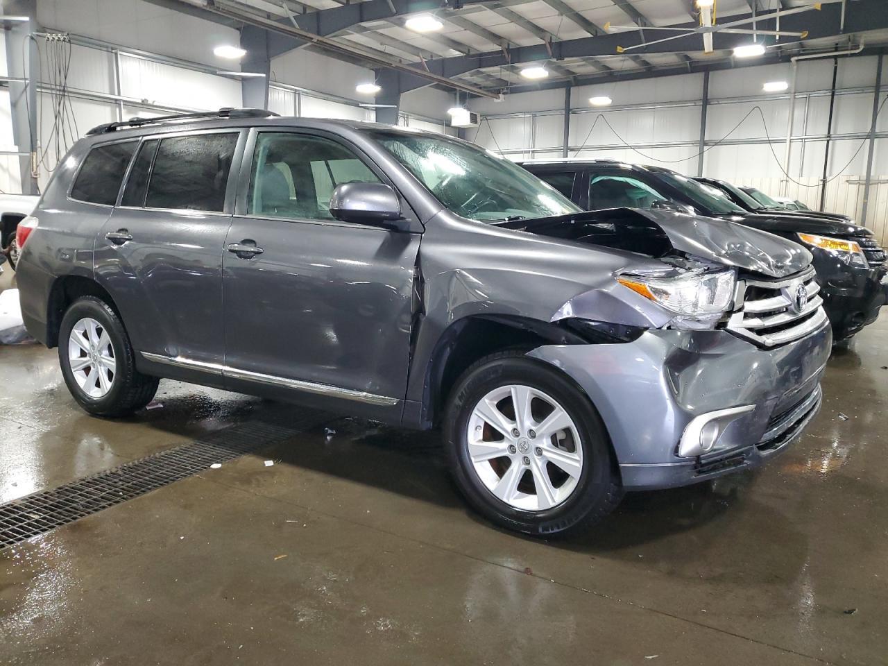 2013 TOYOTA HIGHLANDER