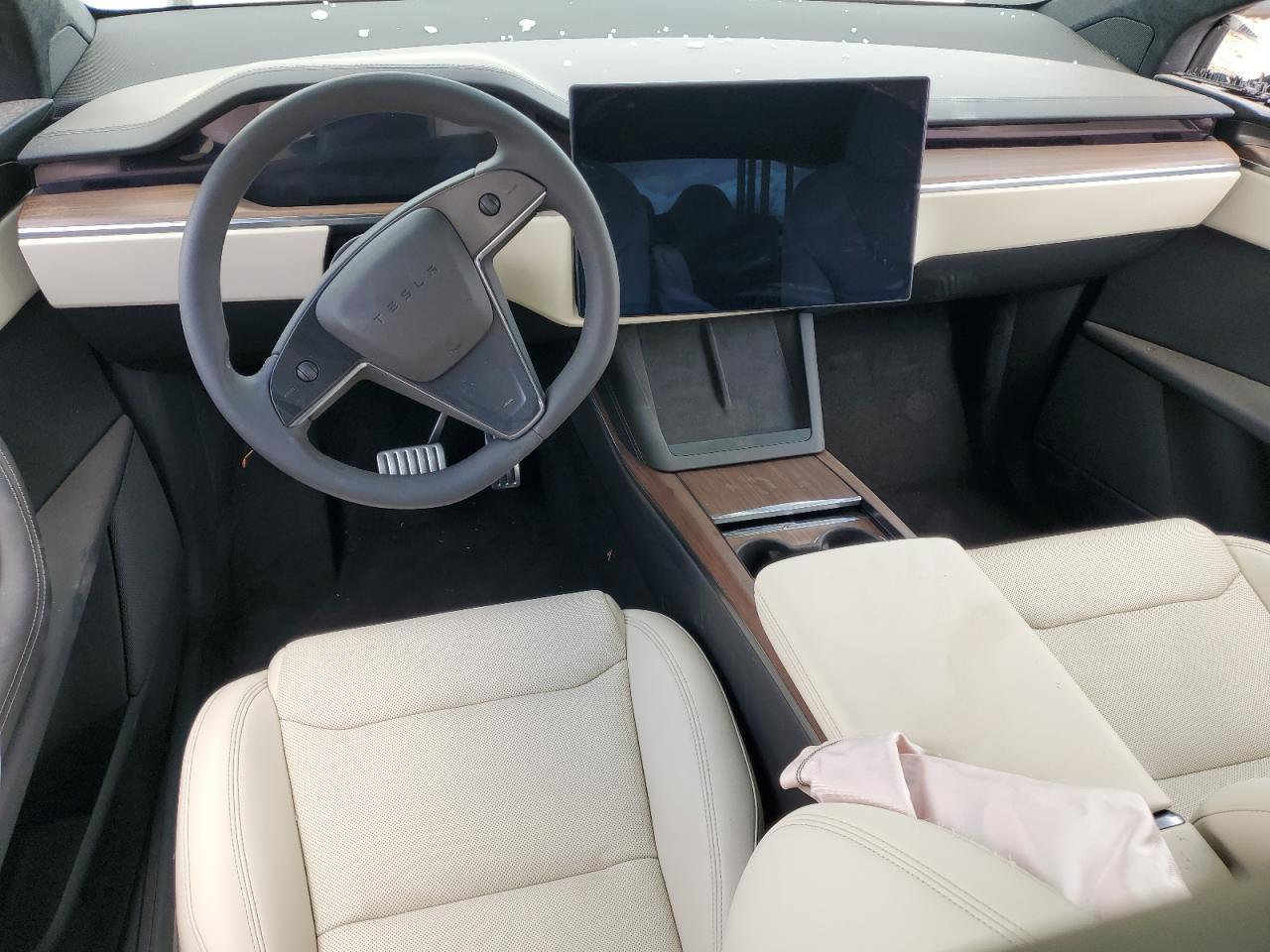 2026 TESLA MODEL X