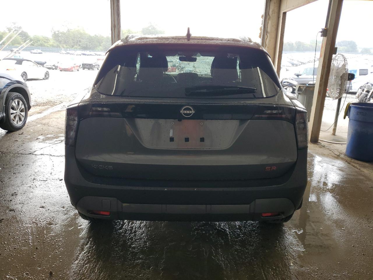 2025 NISSAN KICKS