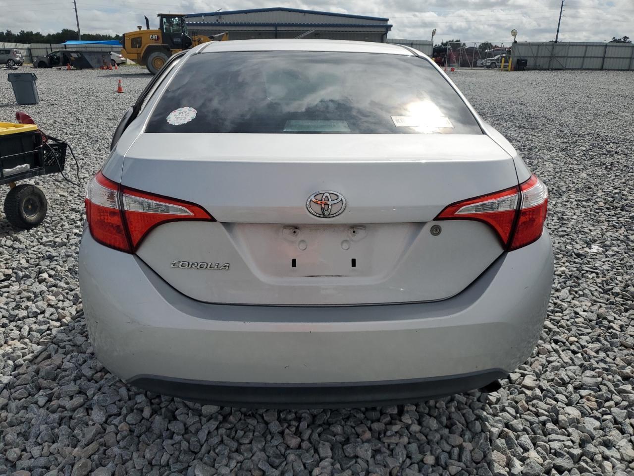 2015 TOYOTA COROLLA