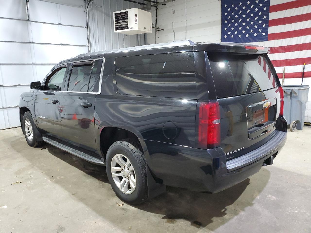 2016 CHEVROLET Suburban