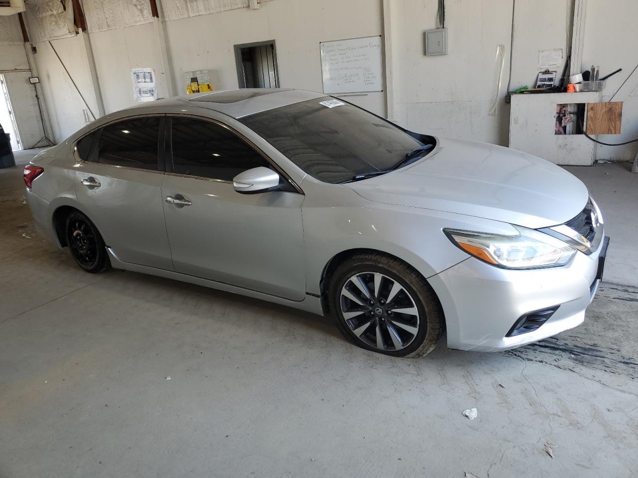 2017 NISSAN ALTIMA