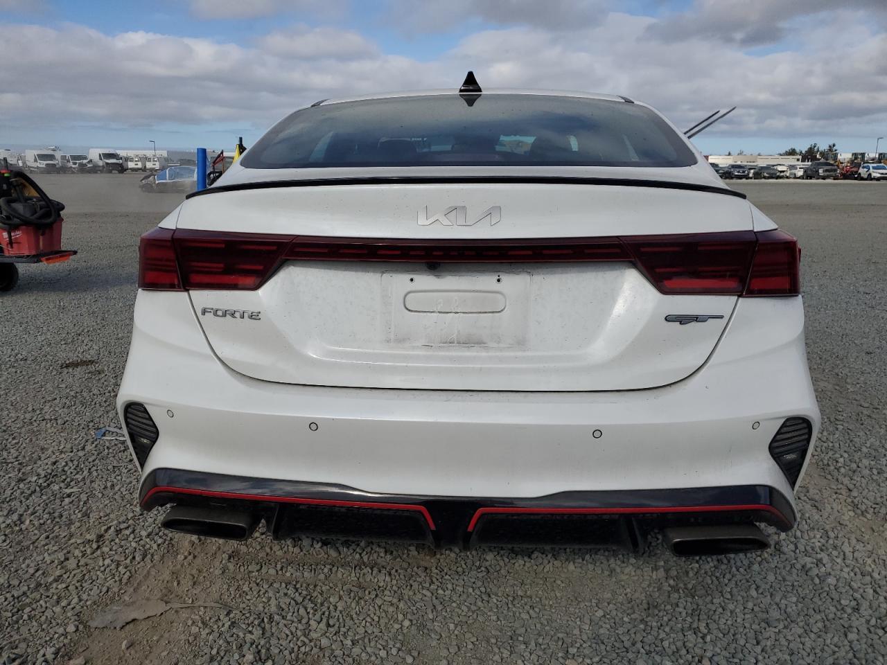 2023 KIA FORTE