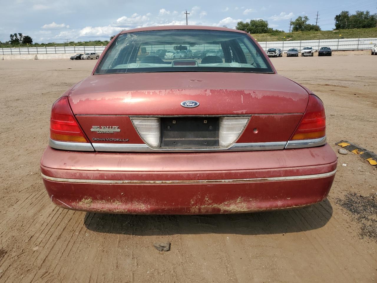2000 FORD Crown Victoria