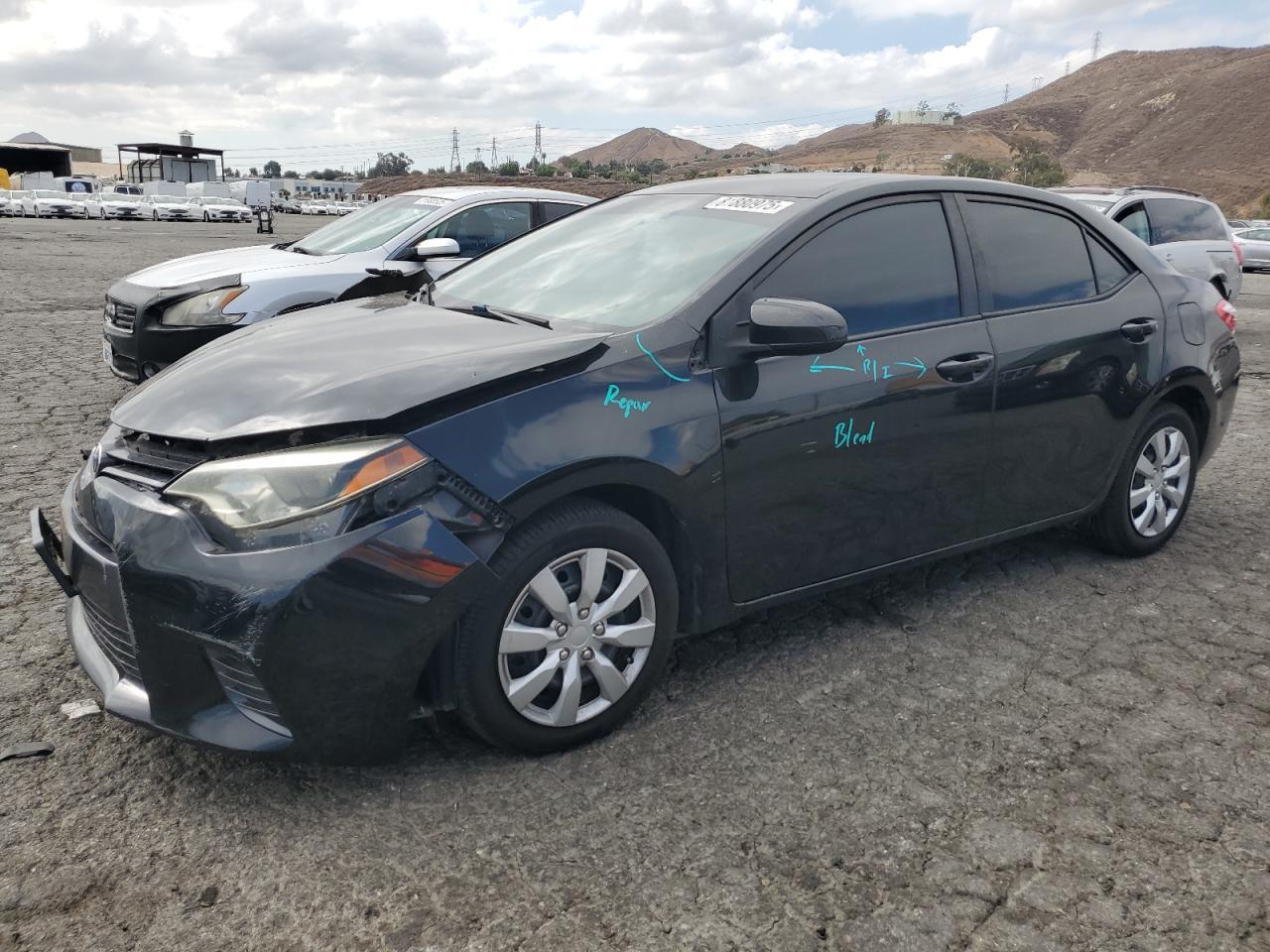 2015 TOYOTA COROLLA