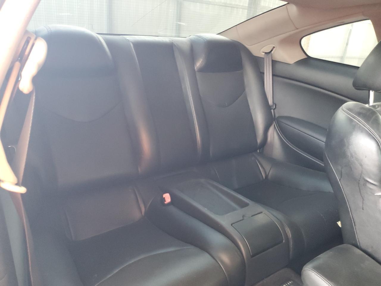 2011 INFINITI G37