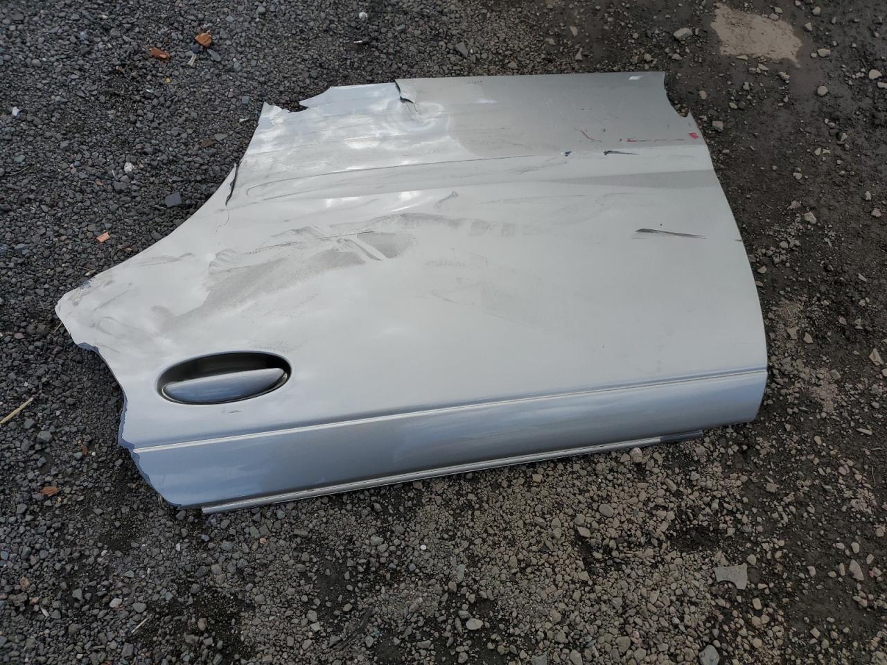 2003 SATURN L200