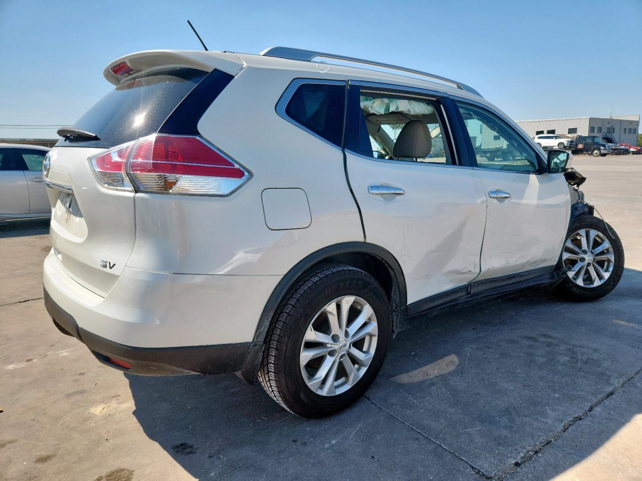 2015 NISSAN ROGUE