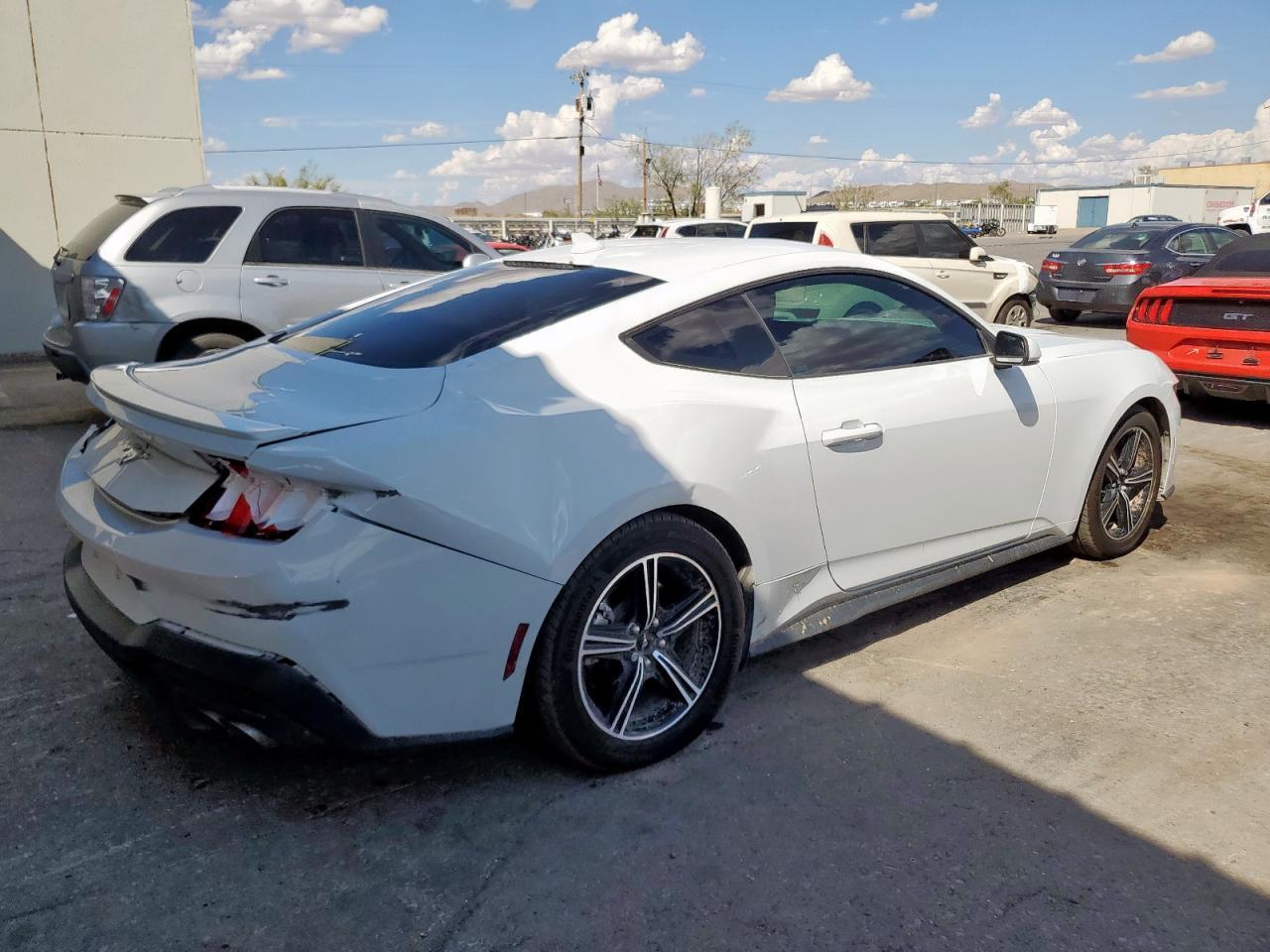 2024 FORD MUSTANG