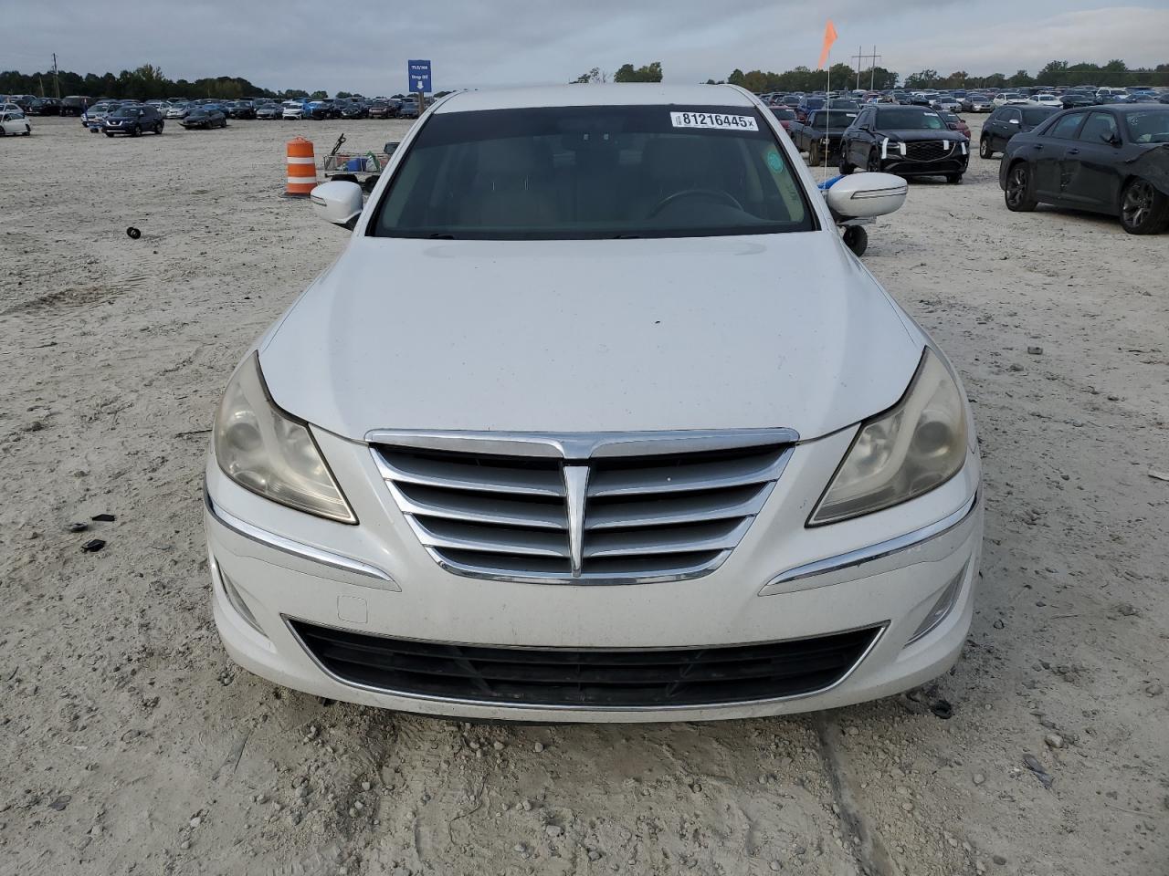 2013 HYUNDAI GENESIS