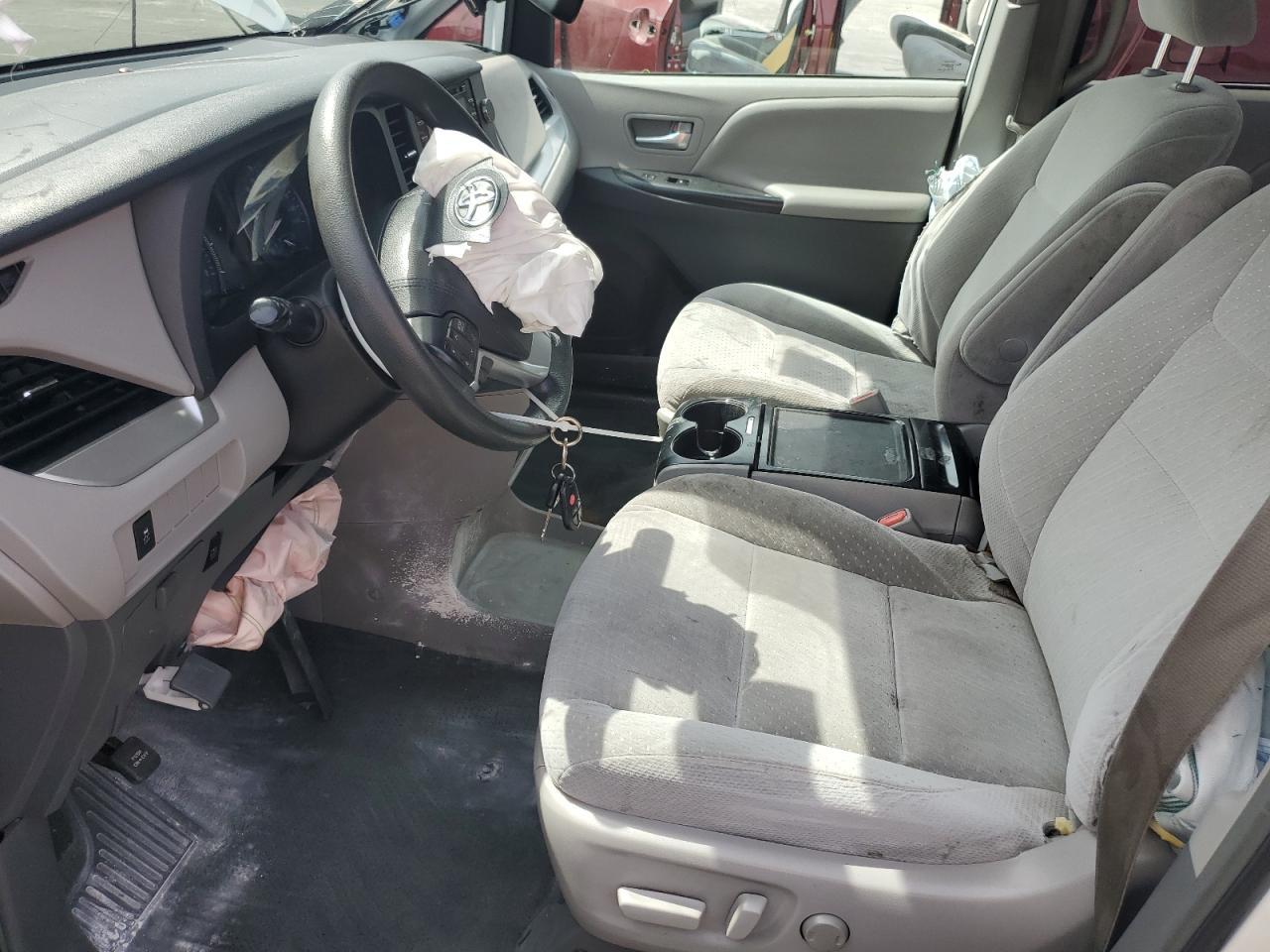 2019 TOYOTA SIENNA