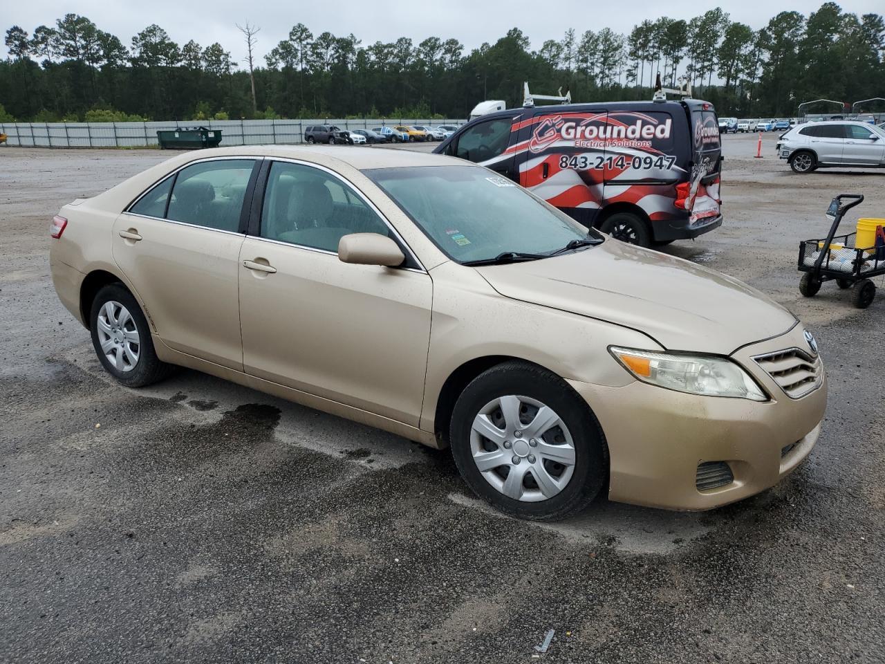 2010 TOYOTA CAMRY