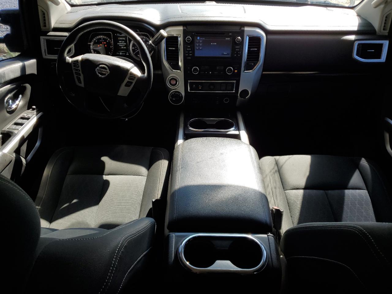 2016 NISSAN Titan