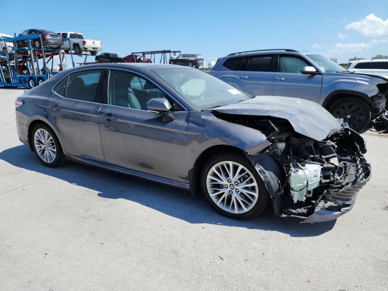 2018 TOYOTA CAMRY
