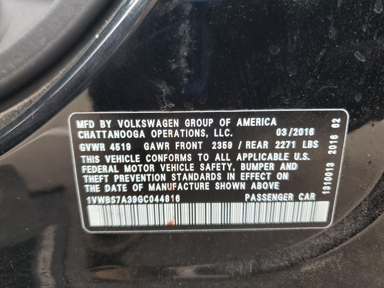 2016 VOLKSWAGEN Passat