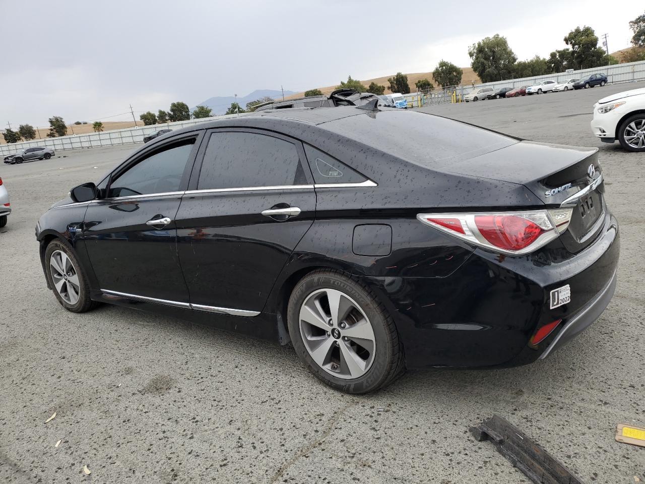 2011 HYUNDAI SONATA