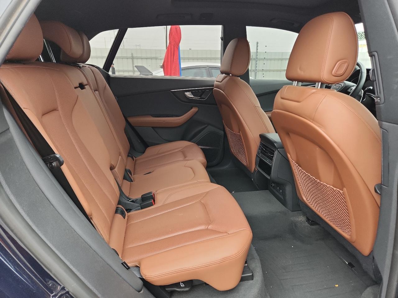 2023 AUDI Q8