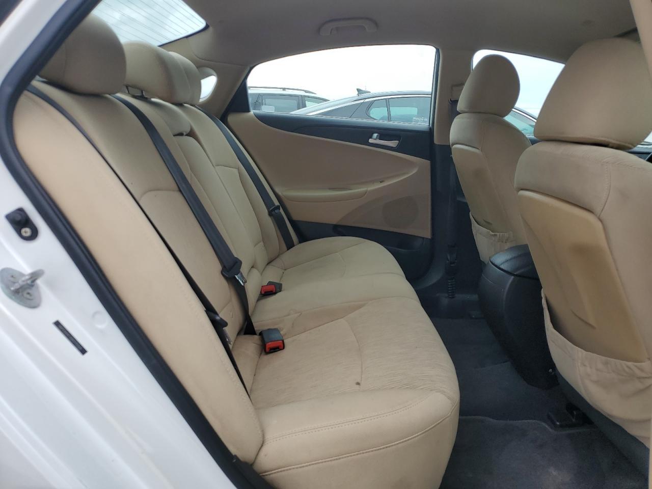 2011 HYUNDAI SONATA