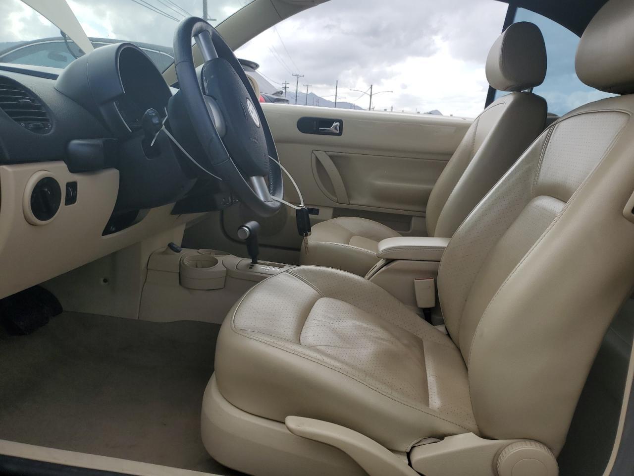 2003 VOLKSWAGEN Beetle