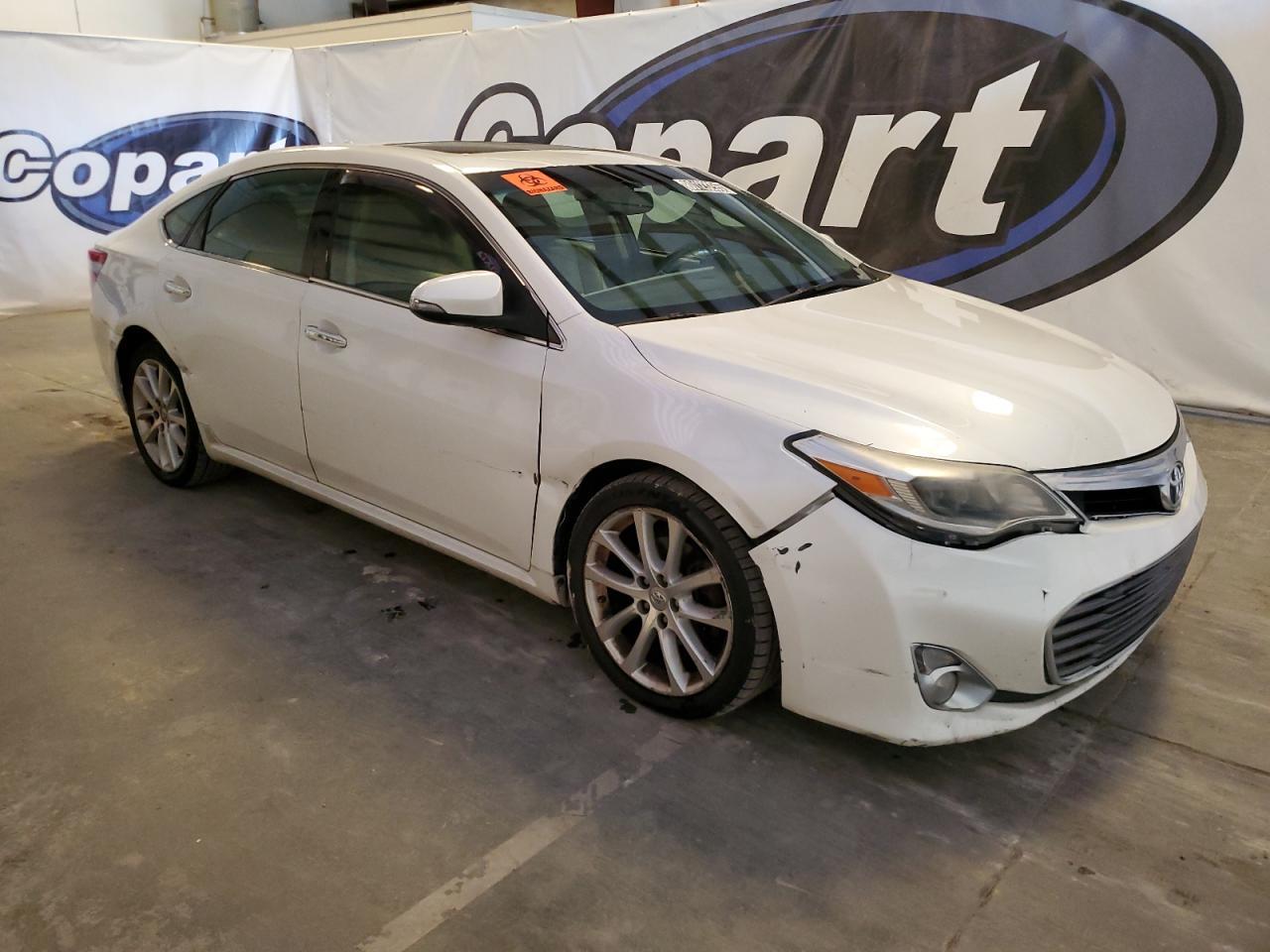 2014 TOYOTA Avalon