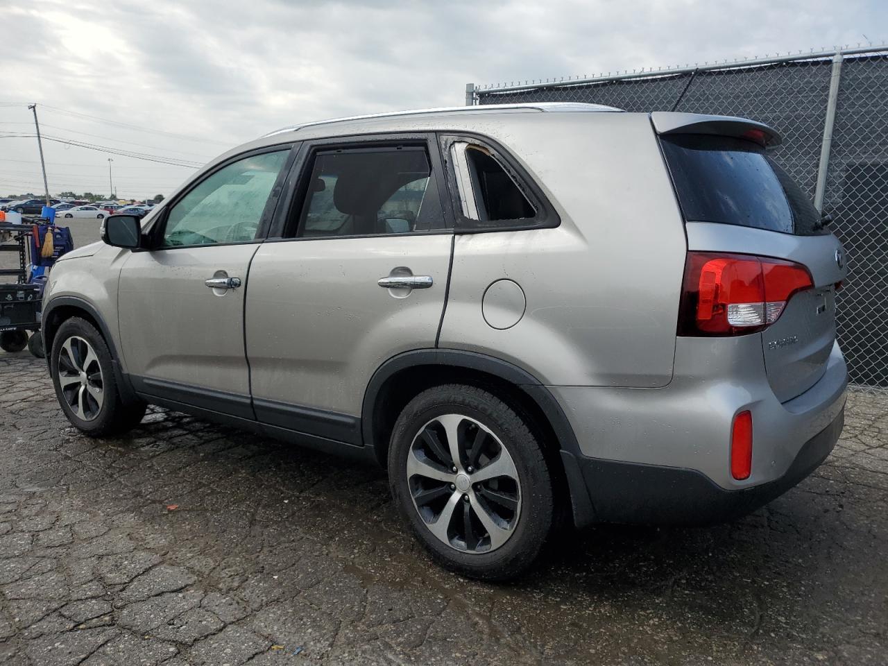 2014 KIA SORENTO
