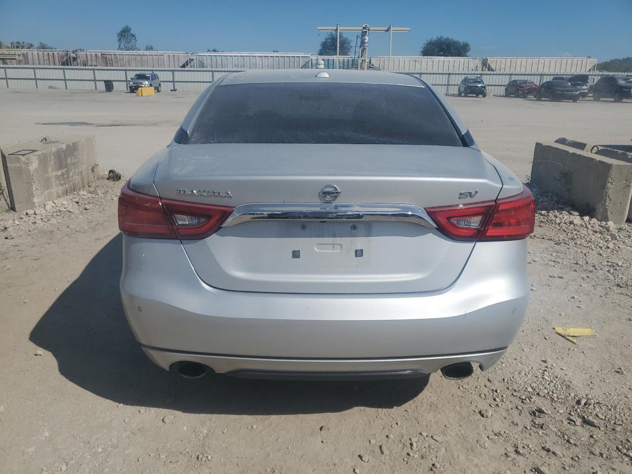 2017 NISSAN Maxima