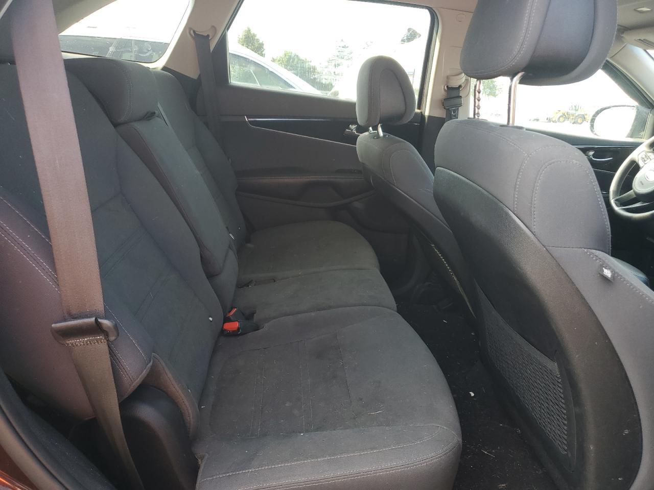 2016 KIA SORENTO