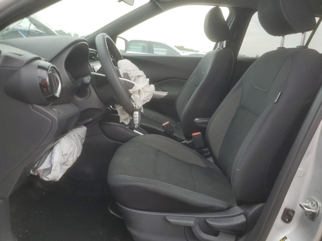 2019 NISSAN KICKS