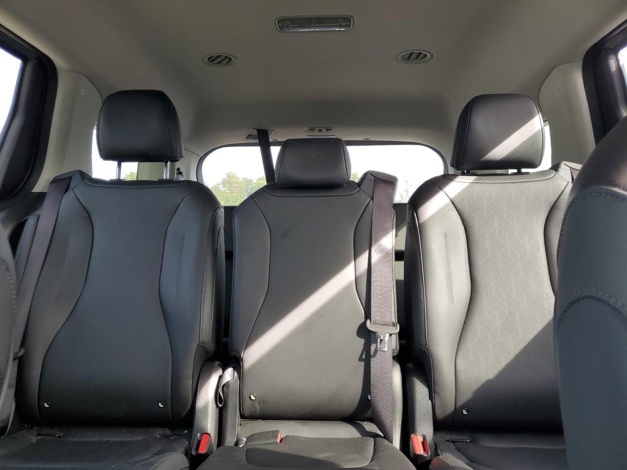 2024 KIA Carnival