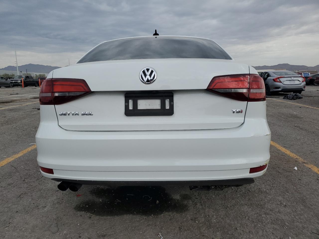 2016 VOLKSWAGEN JETTA