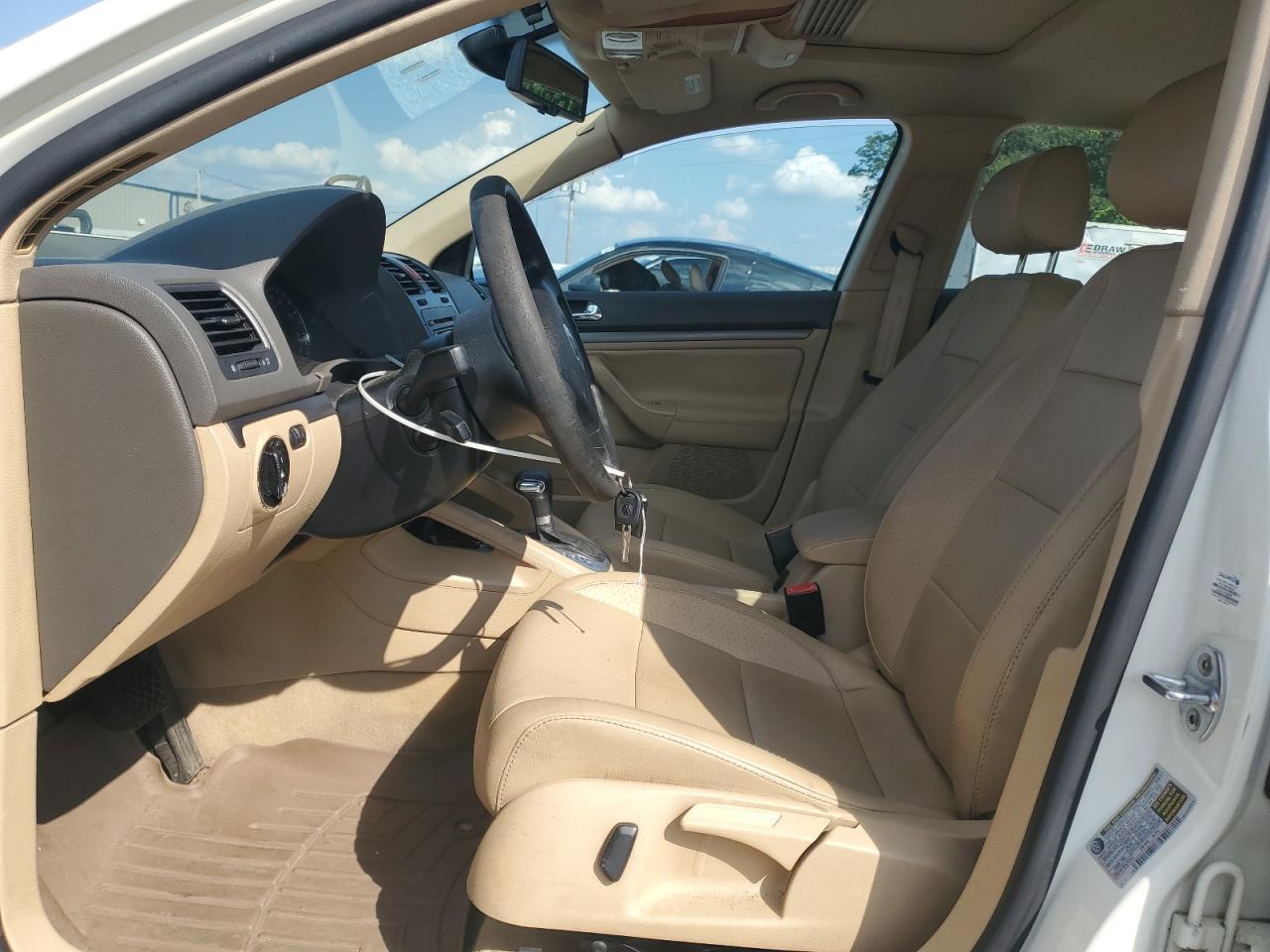 2005 VOLKSWAGEN JETTA