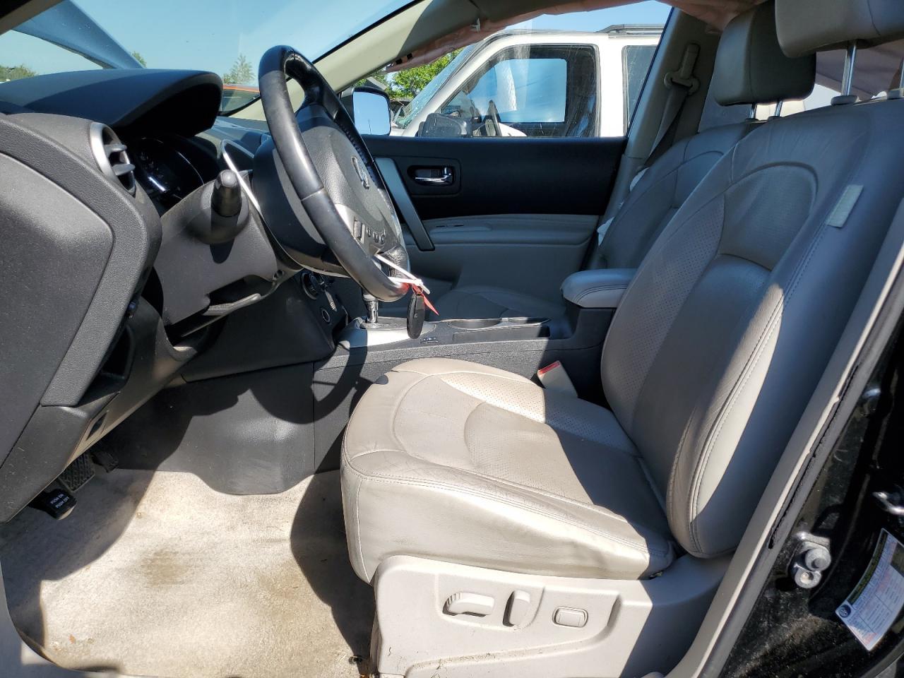 2011 NISSAN ROGUE