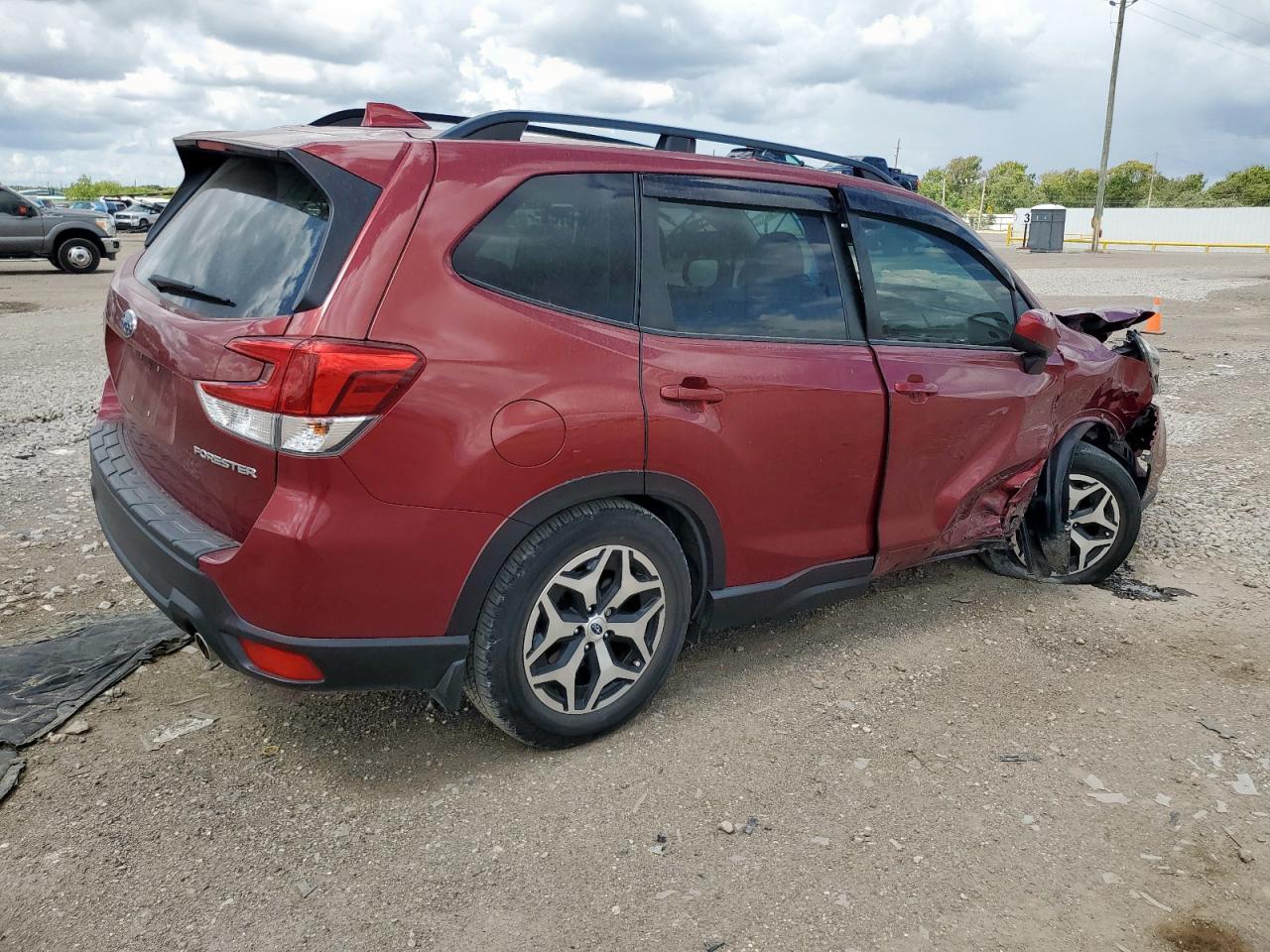 2020 SUBARU FORESTER