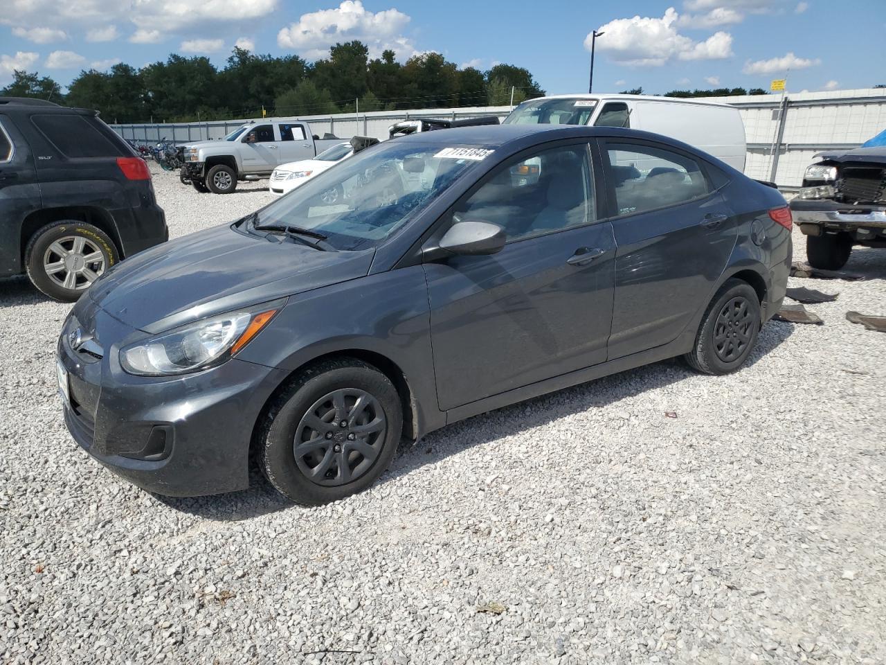 2013 HYUNDAI ACCENT