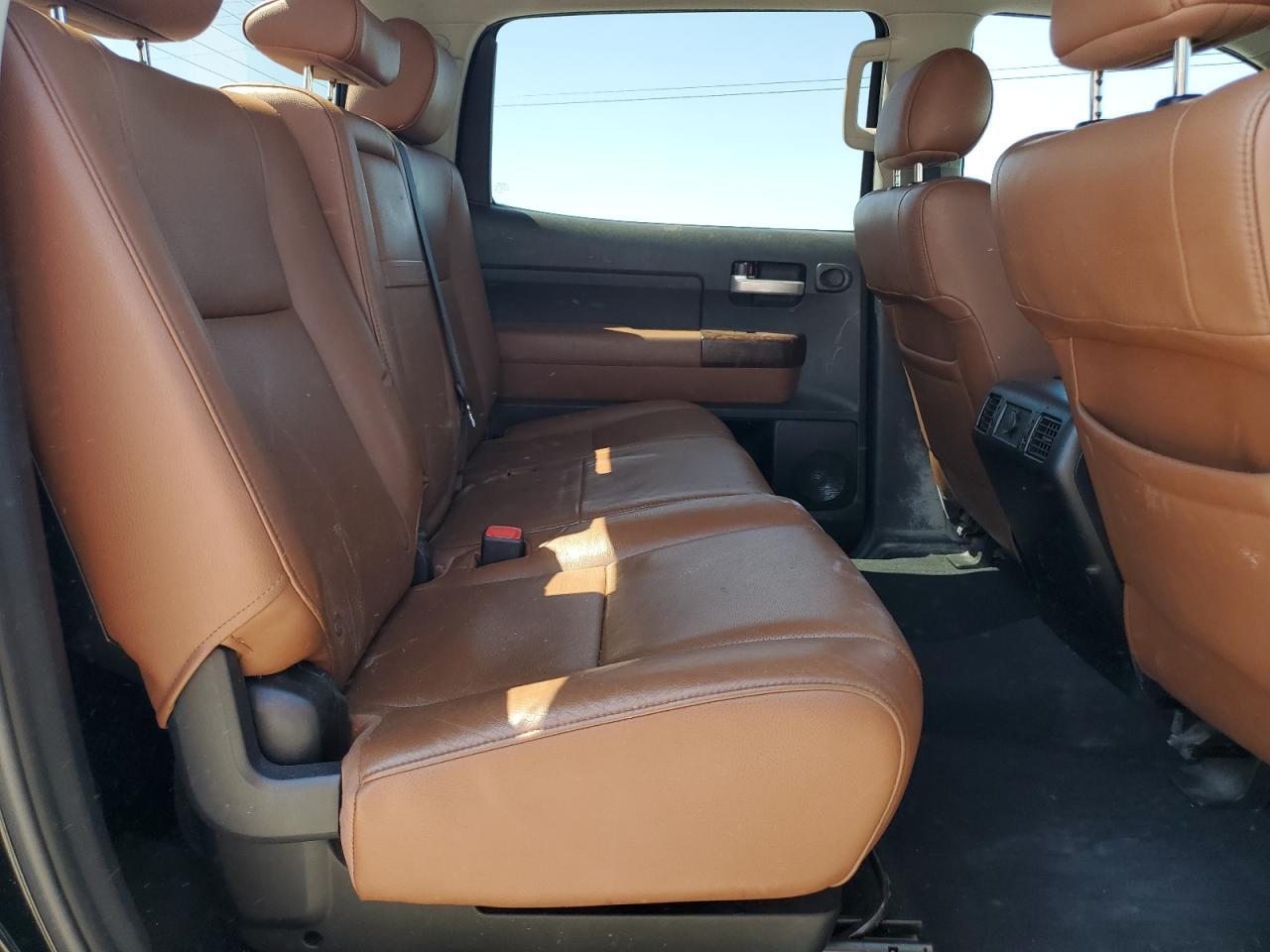 2011 TOYOTA TUNDRA