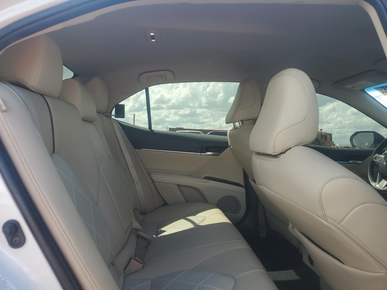 2018 TOYOTA CAMRY