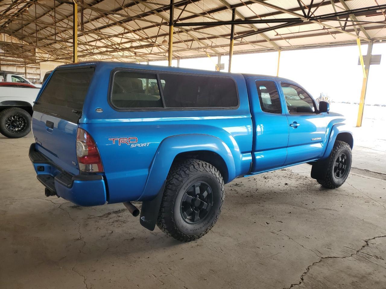 2011 TOYOTA TACOMA