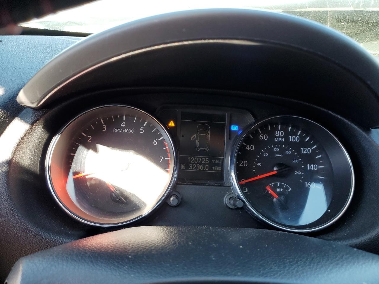 2015 NISSAN ROGUE