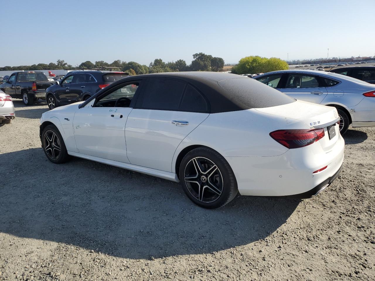 2021 MERCEDES-BENZ E-Class