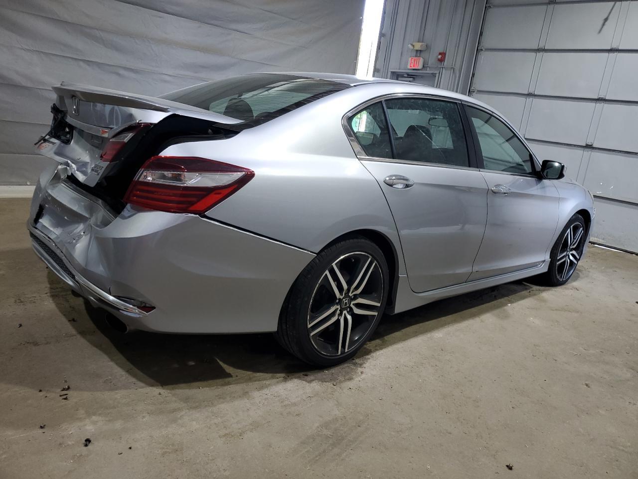 2017 HONDA ACCORD