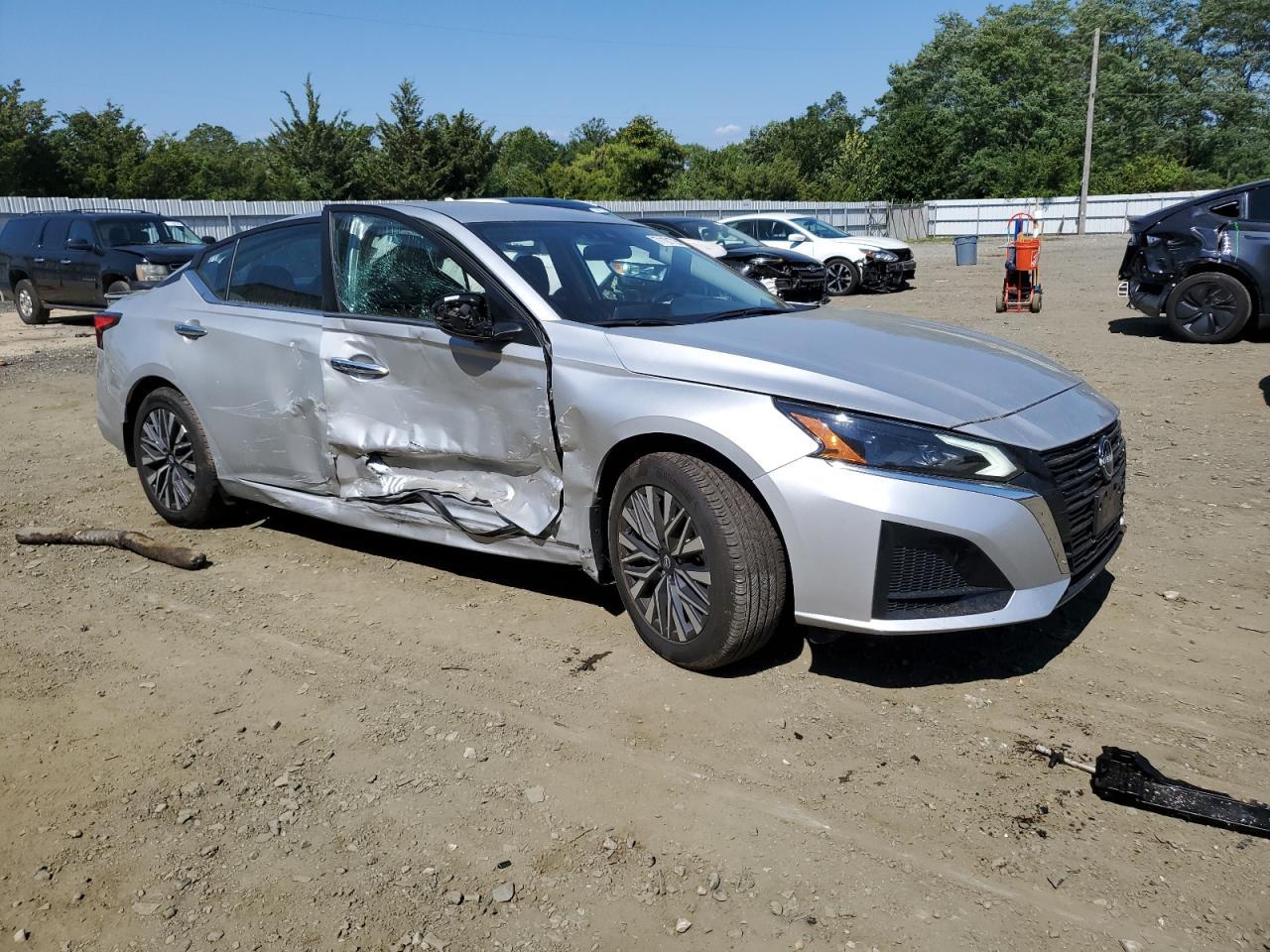 2024 NISSAN ALTIMA